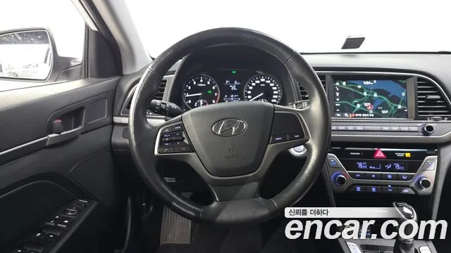 Hyundai Avante 2017 thumb 11