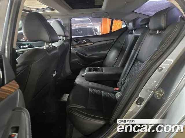 Nissan Maxima 2016 thumb 6