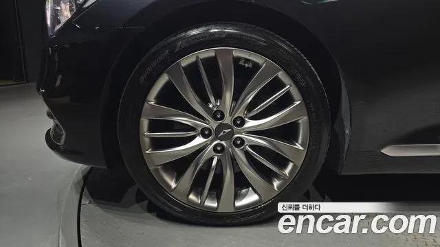 Genesis G80 2018 thumb 5