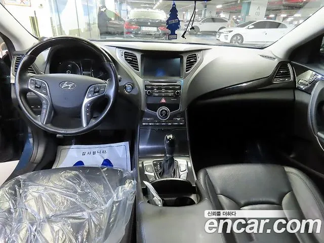 Hyundai Grandeur 2015 thumb 10