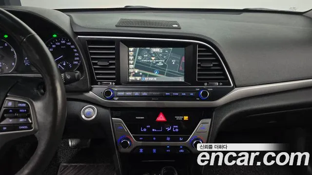 Hyundai Avante 2016 thumb 12