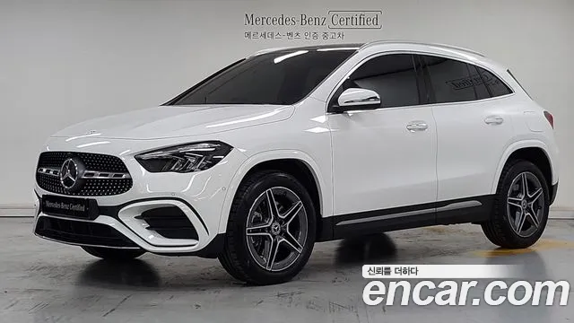 Mercedes-Benz GLA 2025 thumb 11