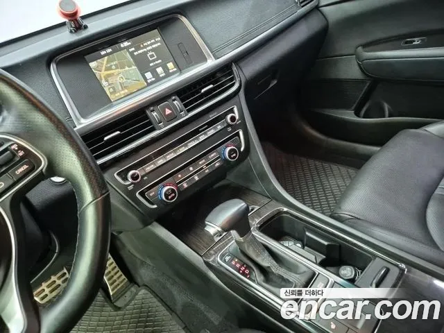 Kia K5 2016 thumb 10