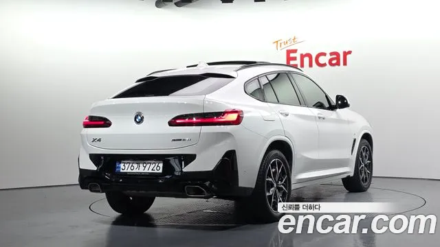 BMW X4 2023 thumb 2