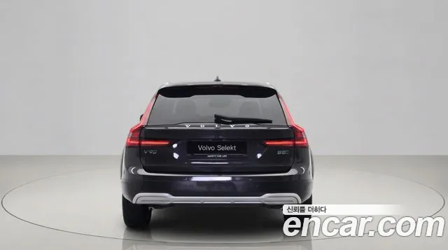 Volvo V90 2022 thumb 4