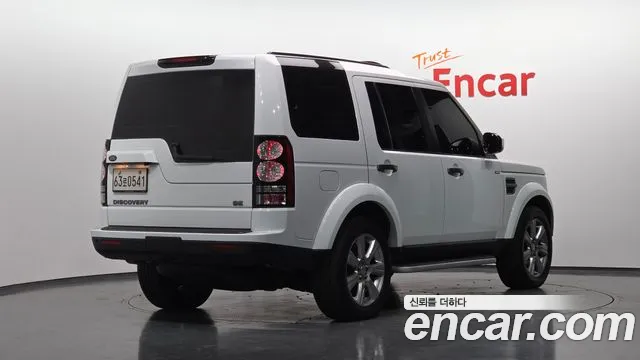 Land Rover Discovery 2016 thumb 2