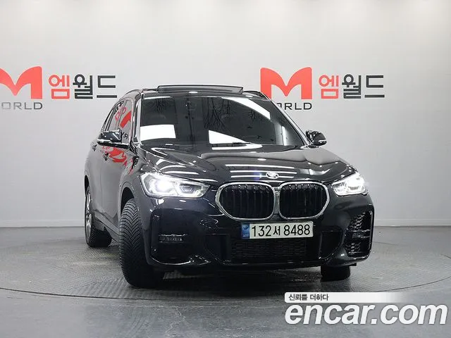 BMW X1 2022 thumb 2