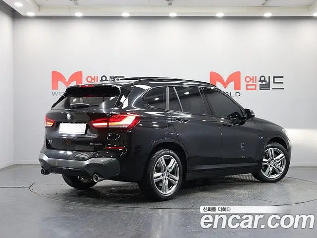 BMW X1 2022 thumb 4