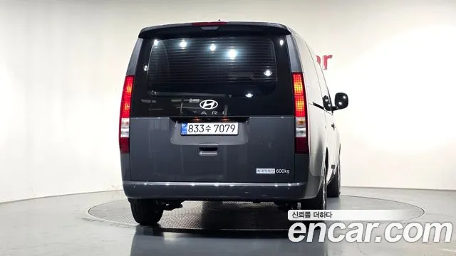 Hyundai Staria 2026 thumb 4