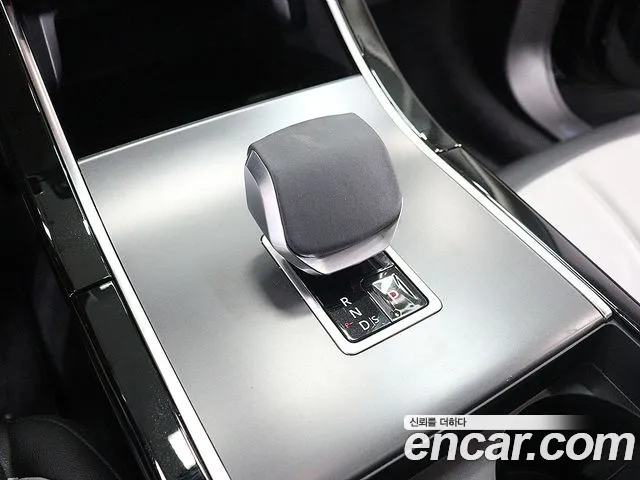 Land Rover Range Rover Evoque 2025 thumb 8