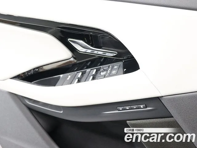 Land Rover Range Rover Evoque 2025 thumb 10