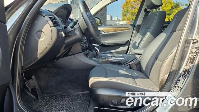 BMW X1 2014 thumb 9