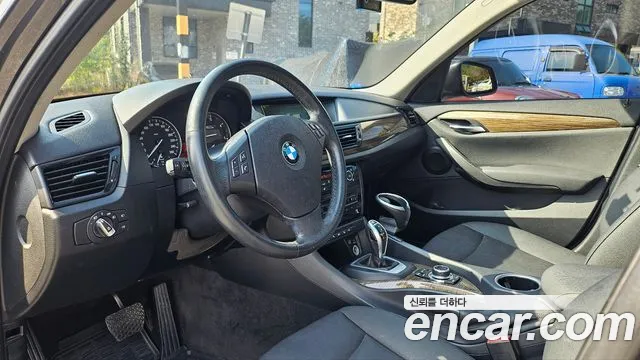 BMW X1 2014 thumb 10