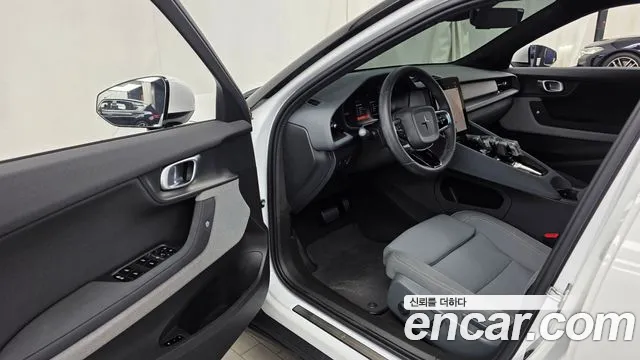 Polestar 2 2022 thumb 10