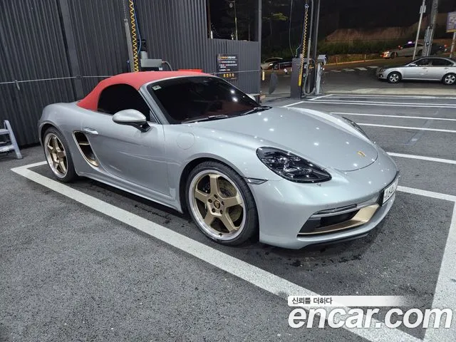 Porsche Cayman 2022 thumb 3