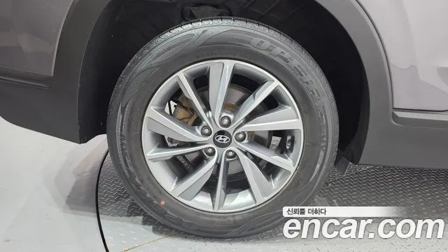 Hyundai Santa Fe 2018 thumb 5