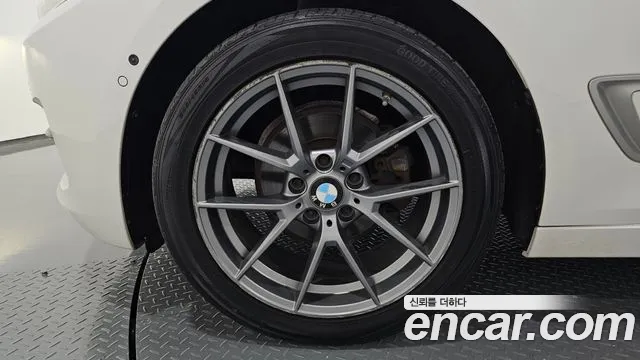 BMW Gran Turismo 2020 thumb 5
