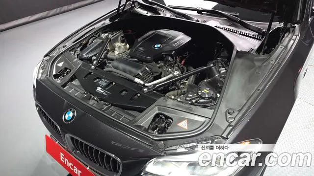 BMW 5-Series 2015 thumb 5