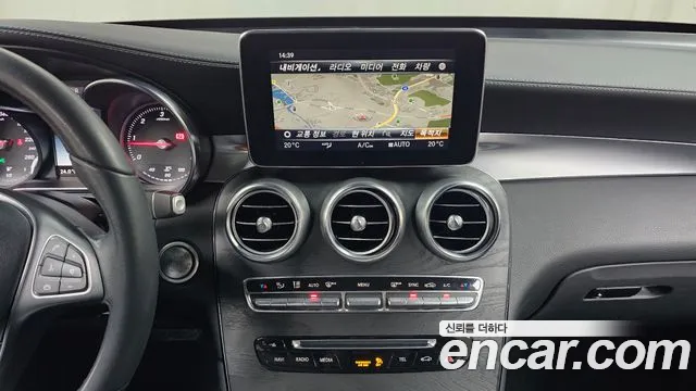 Mercedes-Benz GLC 2018 thumb 11