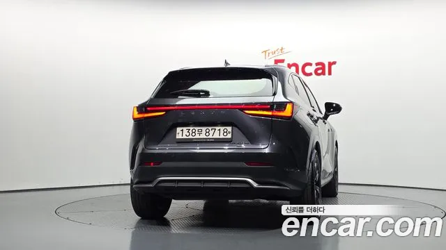 Lexus NX 2022 thumb 4