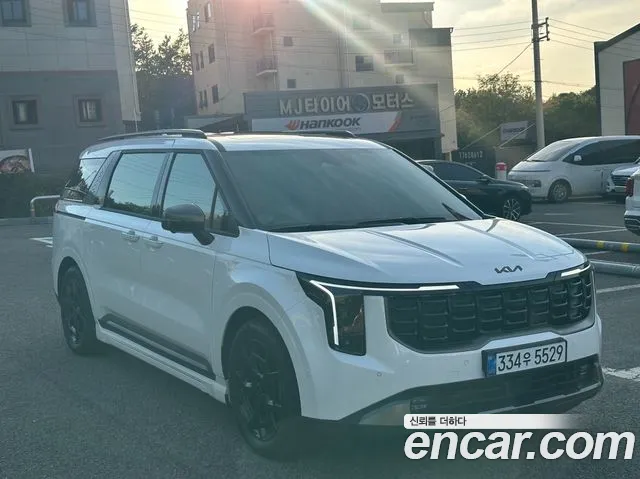 Kia Carnival 2025 thumb 3