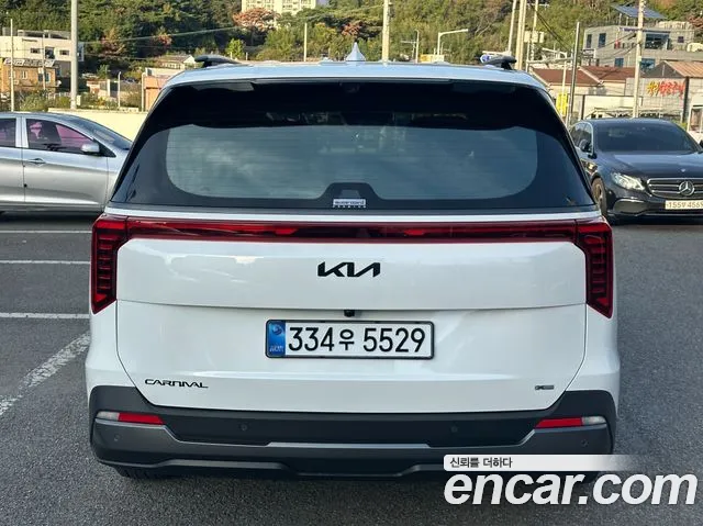 Kia Carnival 2025 thumb 4