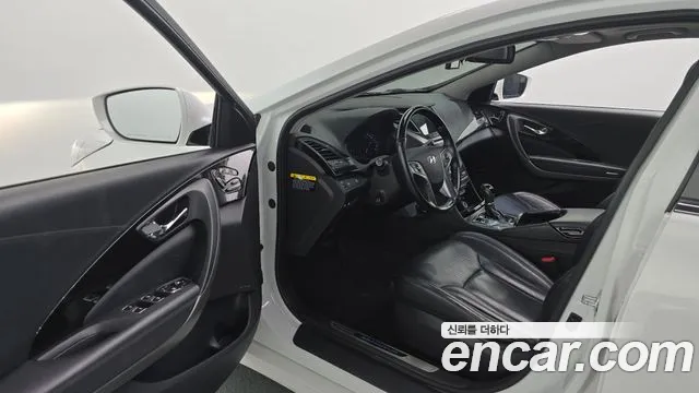 Hyundai Grandeur 2015 thumb 10