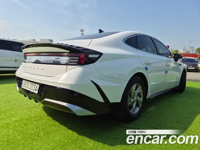 Hyundai Sonata 2023 thumb 3