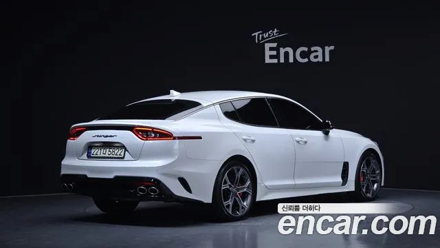 Kia Stinger 2019 thumb 2