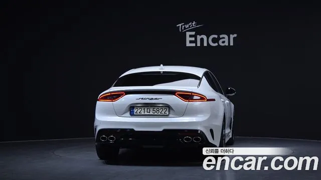 Kia Stinger 2019 thumb 4