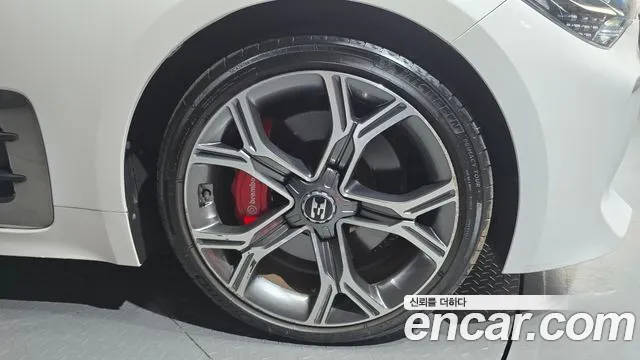 Kia Stinger 2019 thumb 5