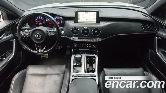 Kia Stinger 2019 thumb 7