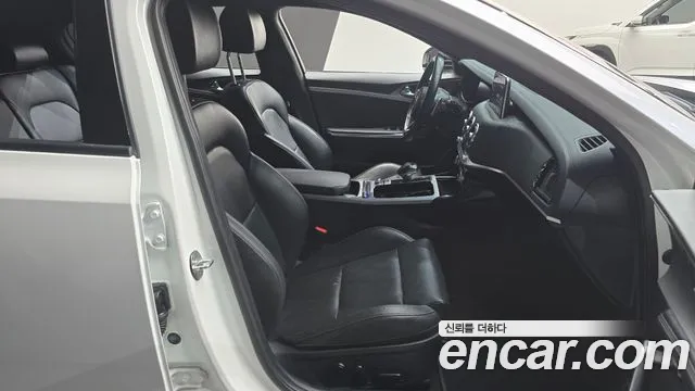 Kia Stinger 2019 thumb 11