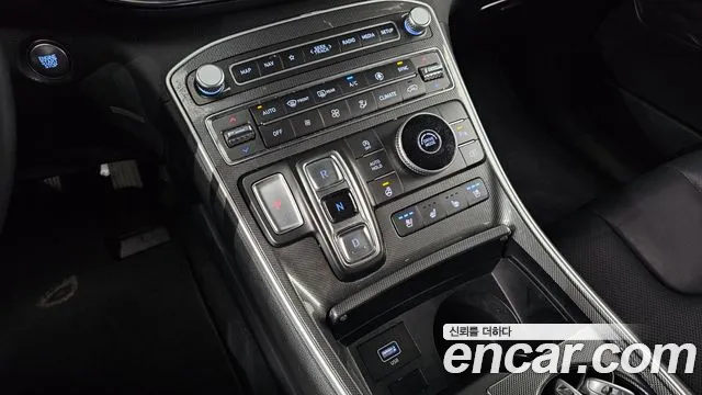 Hyundai Santa Fe 2023 thumb 9