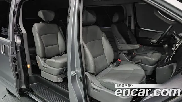 Hyundai Starex 2012 thumb 11