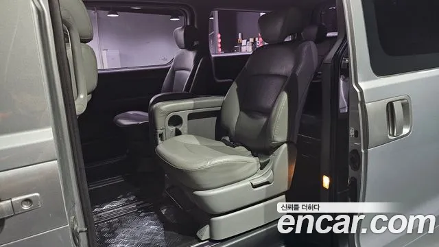 Hyundai Starex 2012 thumb 12