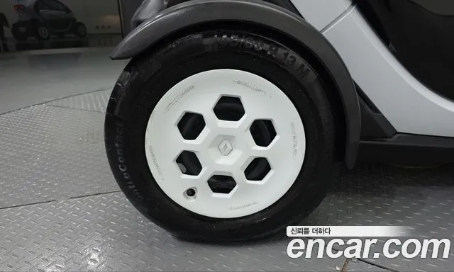 Renault-KoreaSamsung Twizy 2020 thumb 4