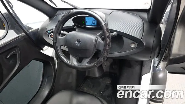 Renault-KoreaSamsung Twizy 2020 thumb 6