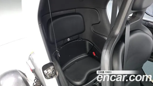 Renault-KoreaSamsung Twizy 2020 thumb 11