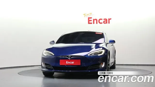 Tesla Model S 2020 thumb 2