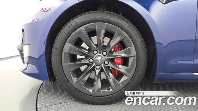 Tesla Model S 2020 thumb 4
