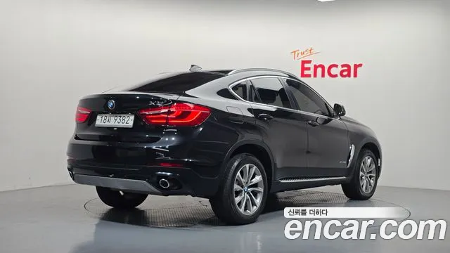BMW X6 2017 thumb 2