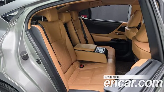 Lexus ES 2025 thumb 11