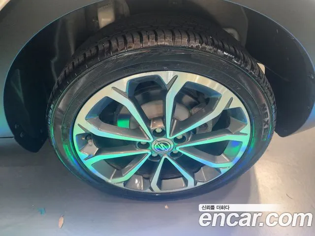 KG_Mobility_Ssangyong TIBOLI 2017 thumb 8