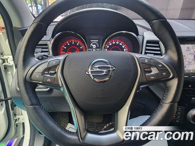 KG_Mobility_Ssangyong TIBOLI 2017 thumb 10