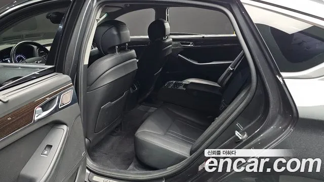 Genesis G80 2019 thumb 11