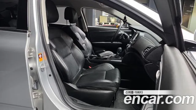 Renault-KoreaSamsung Megane 2016 thumb 11