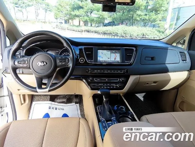 Kia Carnival 2019 thumb 7