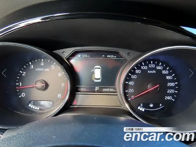 Kia Carnival 2019 thumb 9