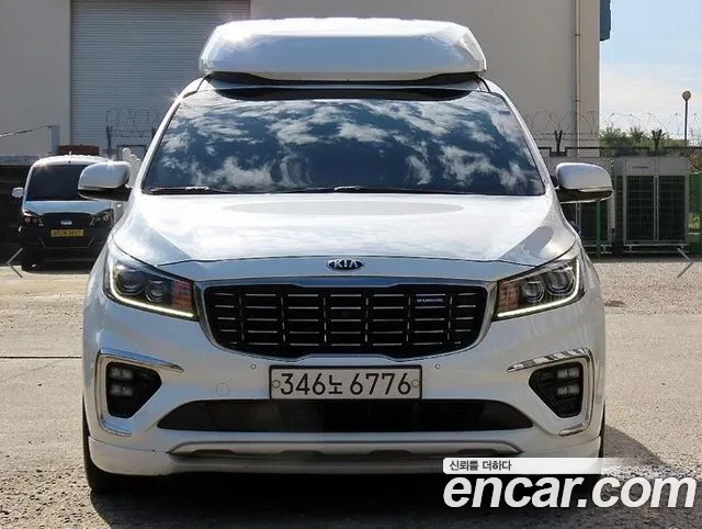 Kia Carnival 2019 thumb 11